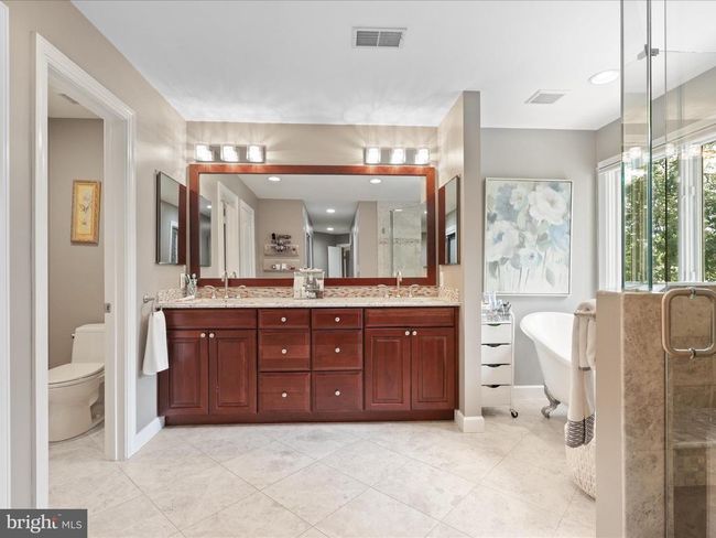 12024 Walnut Branch Rd, House other with 6 bedrooms, 5 bathrooms and null parking in RESTON VA | Image 44