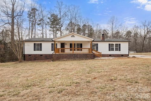 1003 Wesbrooke Ct, Bessemer City, NC, 28016-6694 | Card Image