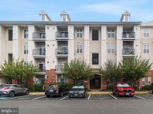 unit-406-21216 Mcfadden Sq, Potomac Falls, VA, 20165-7294 | Card Image