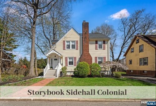 17 Saint Nicholas Ave, Westwood, NJ, 07675-2045 | Card Image