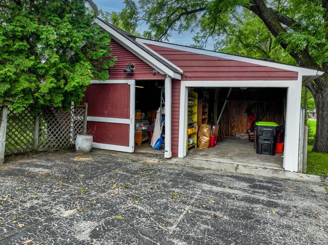 3900 Walnut Lake Rd, House other with 4 bedrooms, 2 bathrooms and null parking in West Bloomfield MI | Image 24