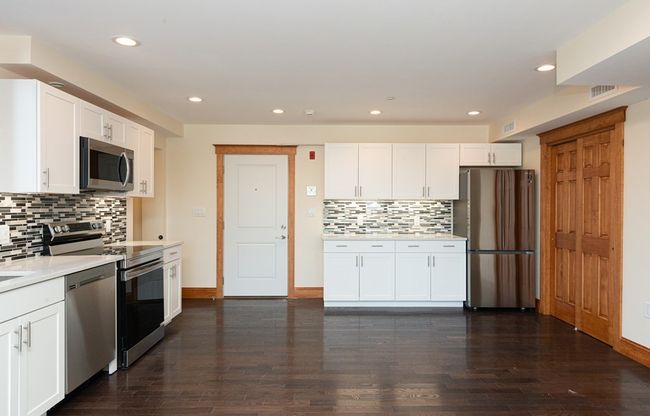 2 - 44 Maple St, Condo with 1 bedrooms, 1 bathrooms and null parking in Danvers MA | Image 14