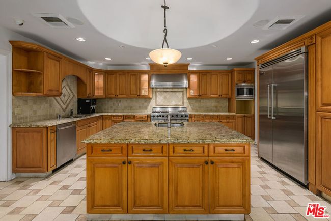 8760 White Oak Ave, House other with 4 bedrooms, 4 bathrooms and 8 parking in Sherwood Forest CA | Image 15