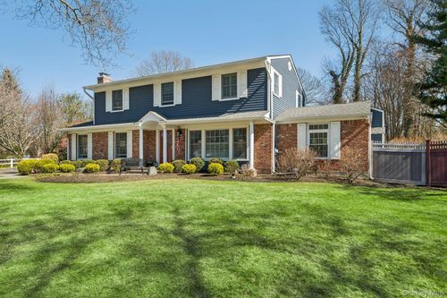 31 Fox Hunt Ln, Cold Spring Harbor, NY, 11724-2007 | Card Image