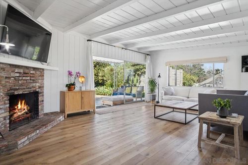 630 Cortez Ave, Vista, CA, 92084 | Card Image