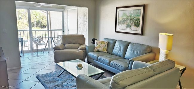 APT-302 - 1051 Foxfire Ln, Condo with 2 bedrooms, 2 bathrooms and null parking in NAPLES FL | Image 5