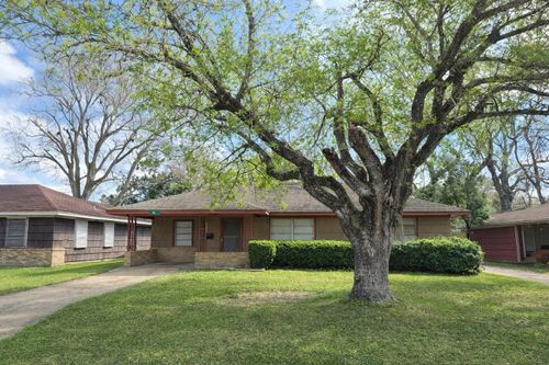 1413 Brazos Ave, La Marque, TX, 77568-5217 | Card Image