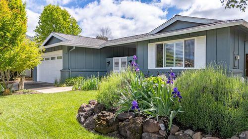 339 Mockingbird Circle, Santa Rosa, CA, 95409 | Card Image