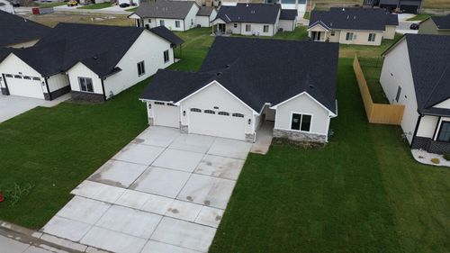 1610 E Appleton St, Valley Center, KS, 67147-4601 | Card Image