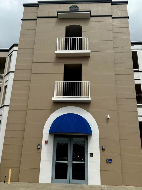 ste-207-8111 Lakewood Main St, LAKEWOOD RANCH, FL, 34202-5214 | Card Image