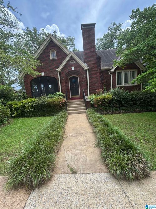 9 E Walnut St, SYLACAUGA, AL, 35150-3047 | Card Image