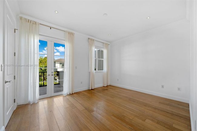 B - 464 Fernwood Rd, Townhouse with 3 bedrooms, 3 bathrooms and null parking in Key Biscayne FL | Image 29