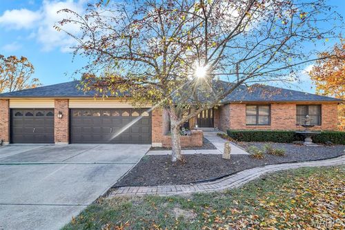 2075 Meaghan Ln, Pacific, MO, 63069-4688 | Card Image