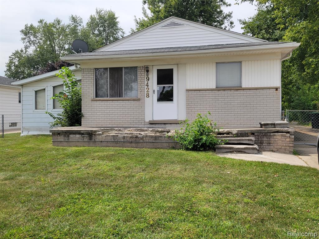 Lincoln St, Taylor, MI 48180
