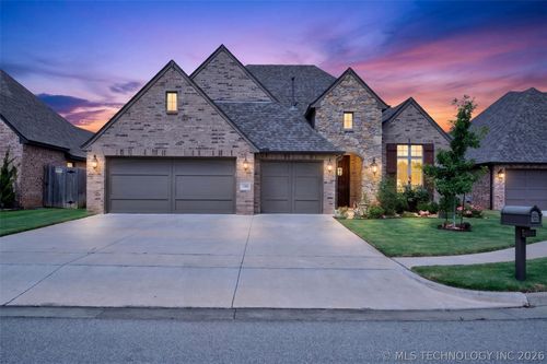 6304 N 29th St, Broken Arrow, OK, 74014-3576 | Card Image