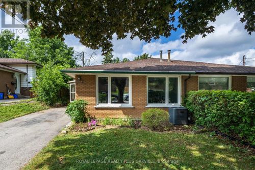 158 Bonaventure Drive, Hamilton (Gilbert), ON, L9C4P9 | Card Image