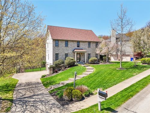 603 Crestview Ct, Gibsonia, PA, 15044-8005 | Card Image