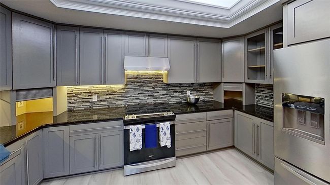 Kitchen | Image 11