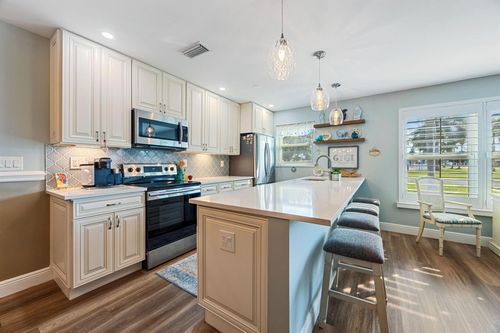 apt-b-215 N High Point Blvd, Boynton Beach, FL, 33435-6784 | Card Image