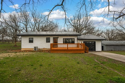 1199 S Diggins Main St, Seymour, MO, 65746-8421 | Card Image