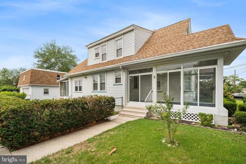 2 12th St, Burlington Township, NJ, 08016-3515 | Card Image