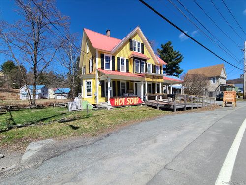 108 S Main St, Rock Glen, NY, 14550-9803 | Card Image