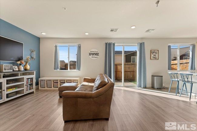 4928 Cavestone Rd, Townhouse with 3 bedrooms, 3 bathrooms and 2 parking in Sun Valley NV | Image 6