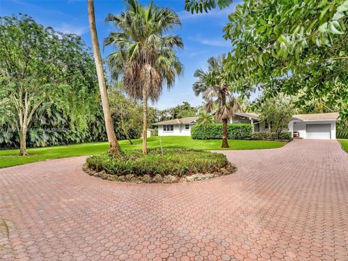 4851 Sw 106th Ave, Davie, FL, 33328-4032 | Card Image
