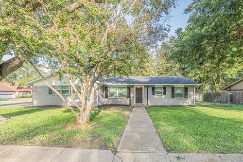 3502 Mcdonald Cir, Garland, TX, 75041-4251 | Card Image