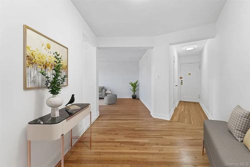 3j-84 51st Ave, Elmhurst, NY, 11373 | Card Image