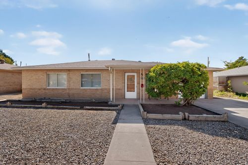 5824 Bellamah Ave Ne, Albuquerque, NM, 87110-5222 | Card Image