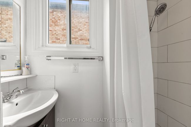 4 Deena Pl, House other with 8 bedrooms, 7 bathrooms and 6 parking in Markham ON | Image 17