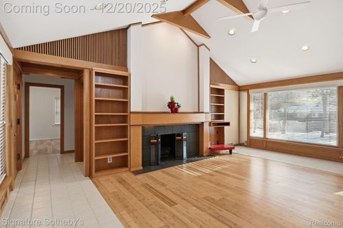 543 Hartsough St, Plymouth, MI, 48170-1918 | Card Image