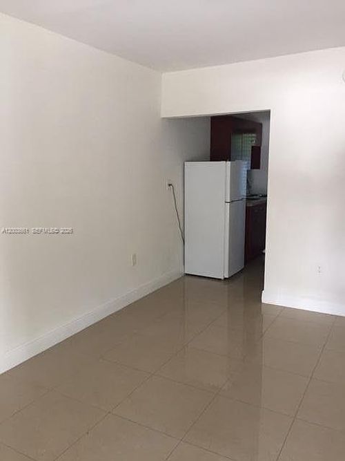 12-371 Ne 80th Ter, Miami, FL, 33138-4400 | Card Image