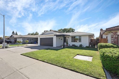 1043 Downing Drive, Lodi, CA, 95242 | Card Image