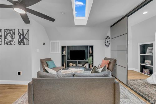 unit-b-1502 Virginia Park St, Detroit, MI, 48206-2478 | Card Image