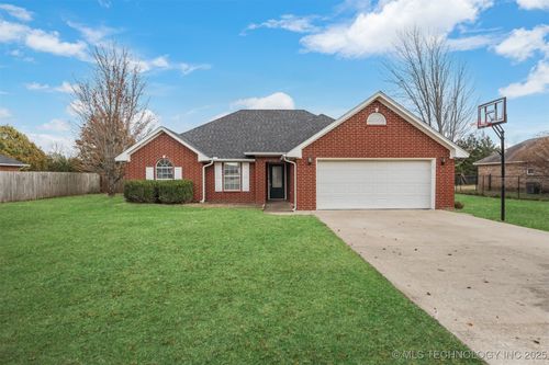 93 Summit Cir, Durant, OK, 74701-7437 | Card Image