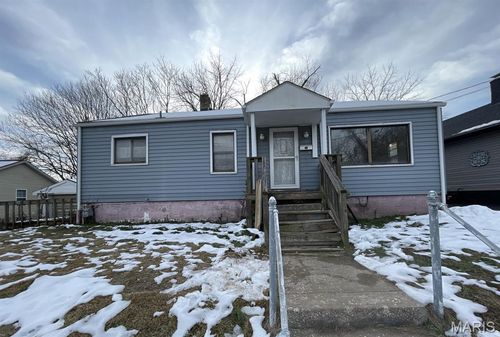 1127 Putnam St, Alton, IL, 62002-3869 | Card Image