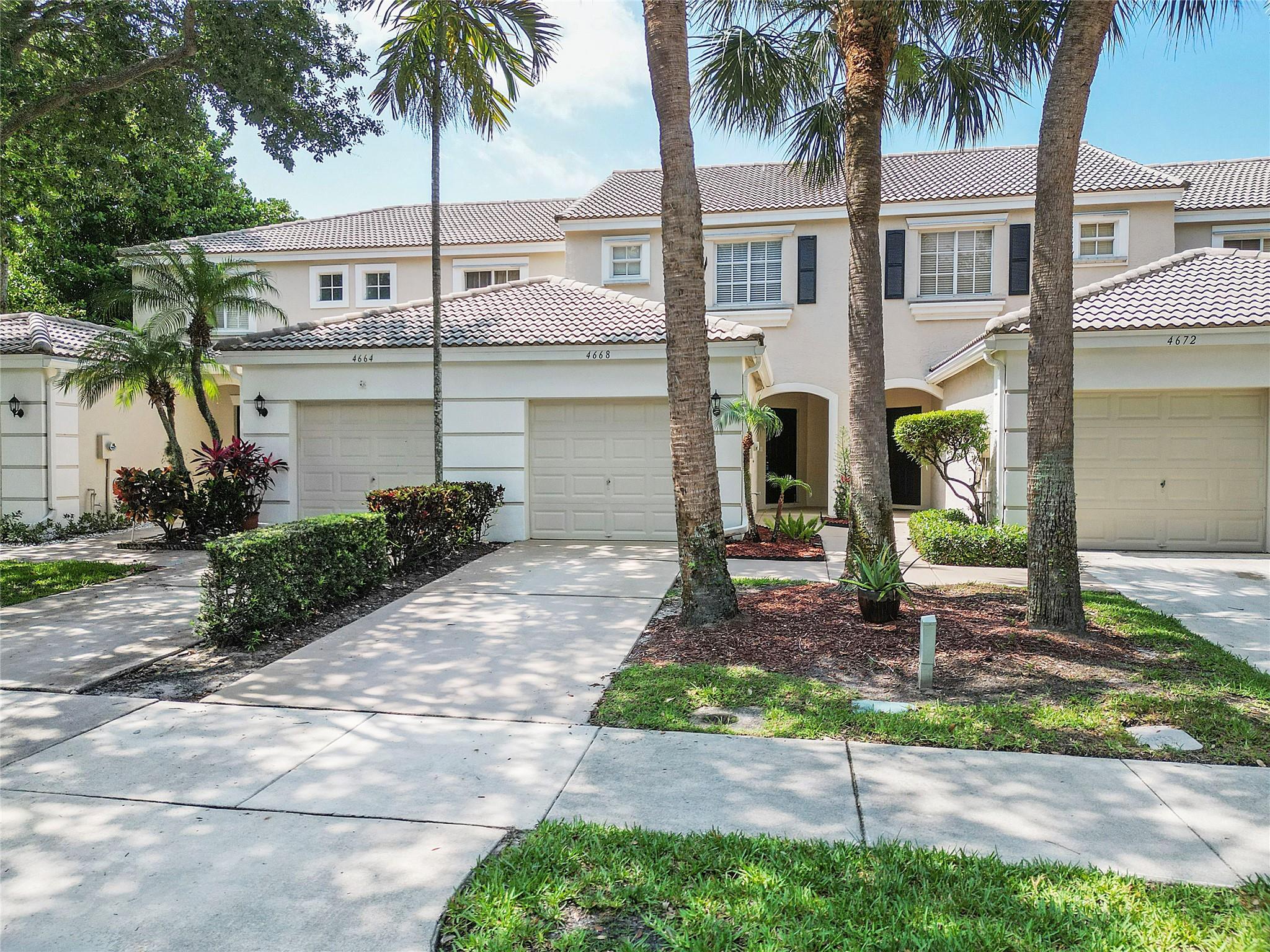 Palmbrooke Cir, West Palm Beach, FL 33417