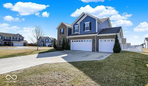 8171 Brookville Way, Avon, IN, 46123-5903 | Card Image