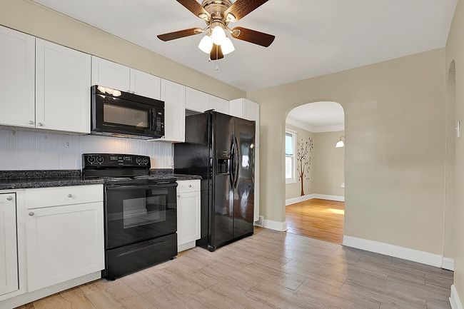 381 May St, House other with 2 bedrooms, 1 bathrooms and 1 parking in Belle Vernon PA | Image 11