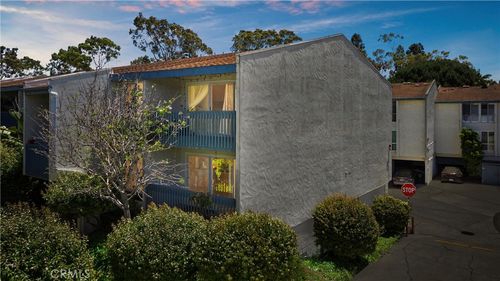 unit-104-810 Camino Real, Redondo Beach, CA, 90277-4304 | Card Image