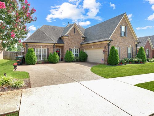 8759 Brunswick Forest Cir, Bartlett, TN, 38133 | Card Image