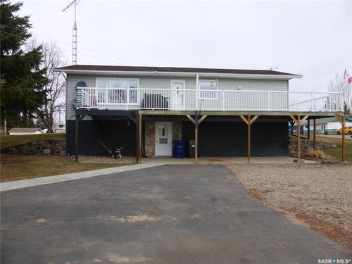312 1st Ave E, Mervin, SK, S0M | Card Image