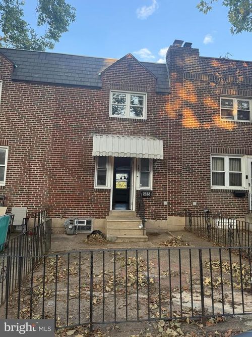 585 Snowden Rd, UPPER DARBY, PA, 19082-5013 | Card Image