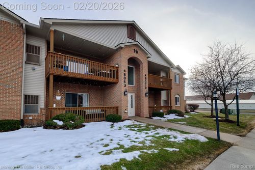 46075 Tallgrass Ct, Van Buren Township, MI, 48111-6424 | Card Image