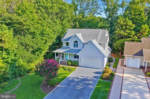 409 Beachwood Ln, Bethany Beach, DE, 19930-9130 | Card Image