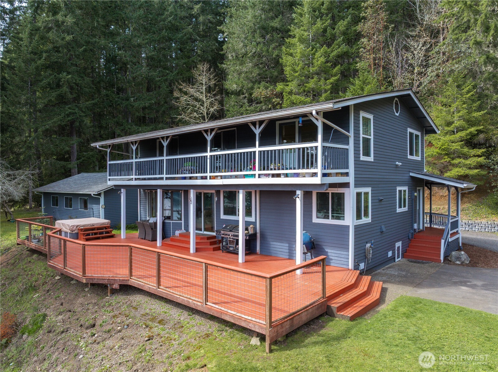 Residential in Belfair 4