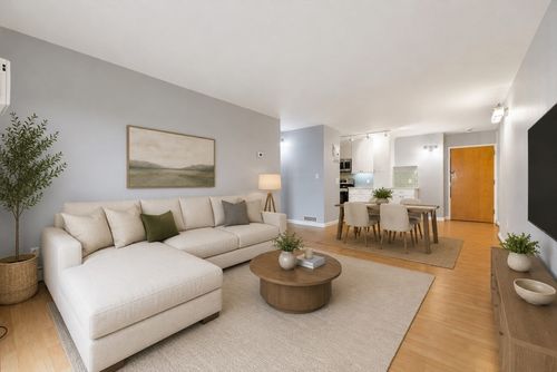 74-164 Galen St, Watertown, MA, 02472-4529 | Card Image