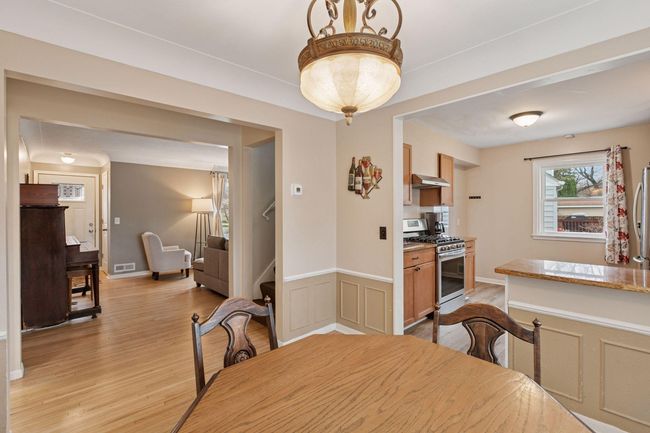 Effortless flow between living, dining and kitchen | Image 7